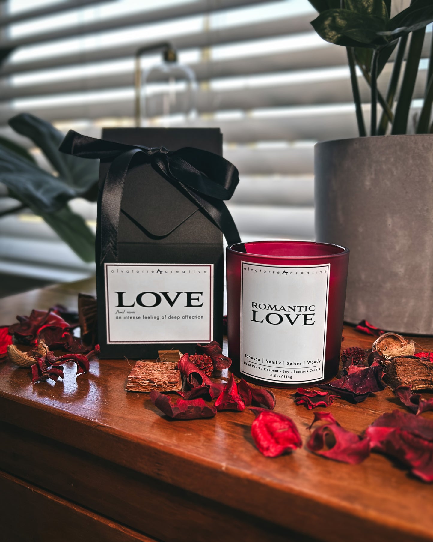 Romantic Love - Tobacco | Vanilla | Spices | Woody